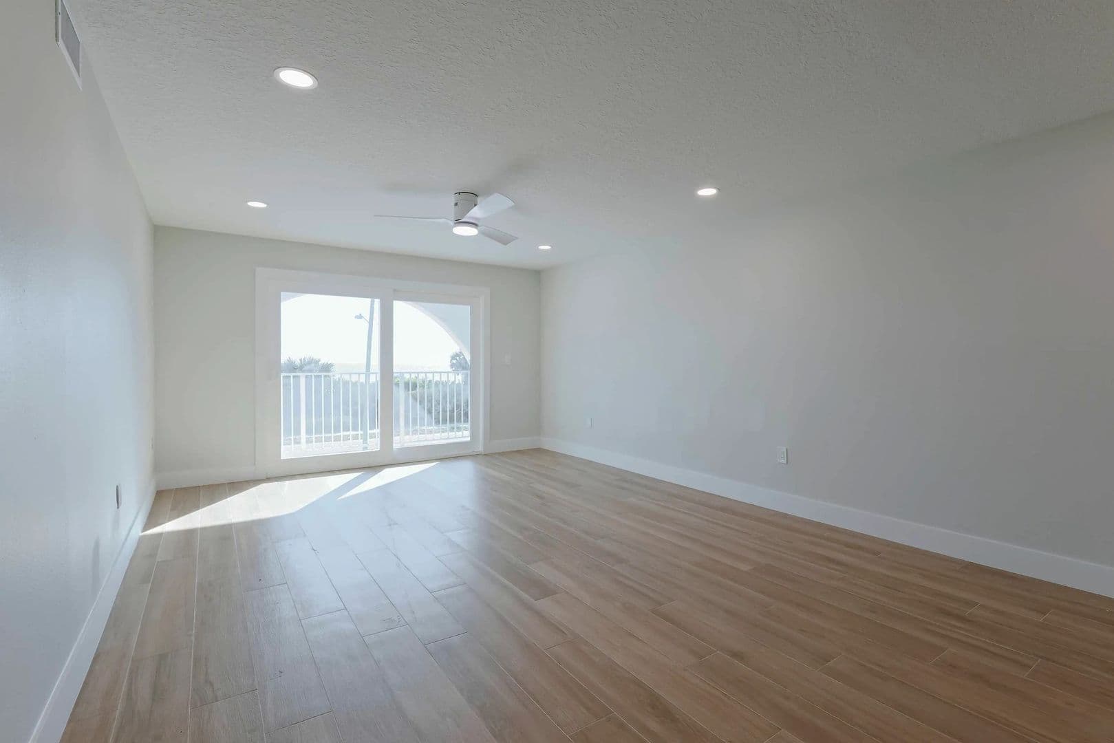 Indialantic Apartment: 904 Wave Crest Ave
