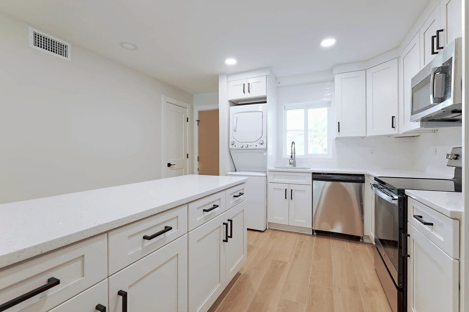 Indialantic Apartment: 904 Wave Crest Ave