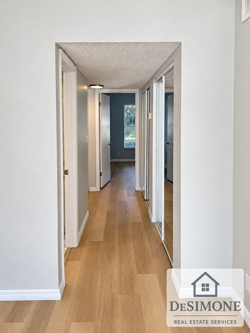 Silver Springs Apartment: 2620 NE 52nd Court