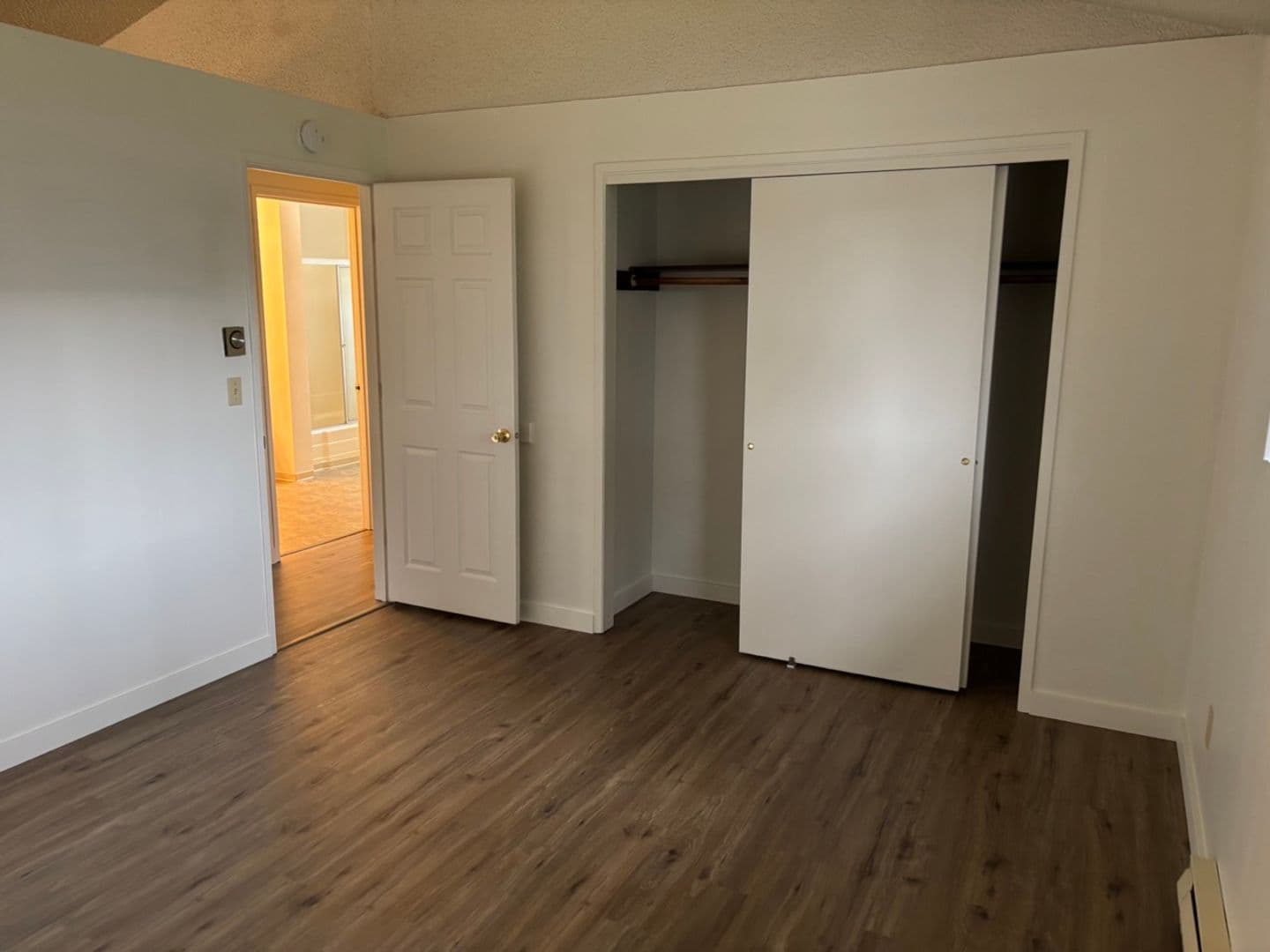 Milwaukie Apartment: 5555 SE Gill St