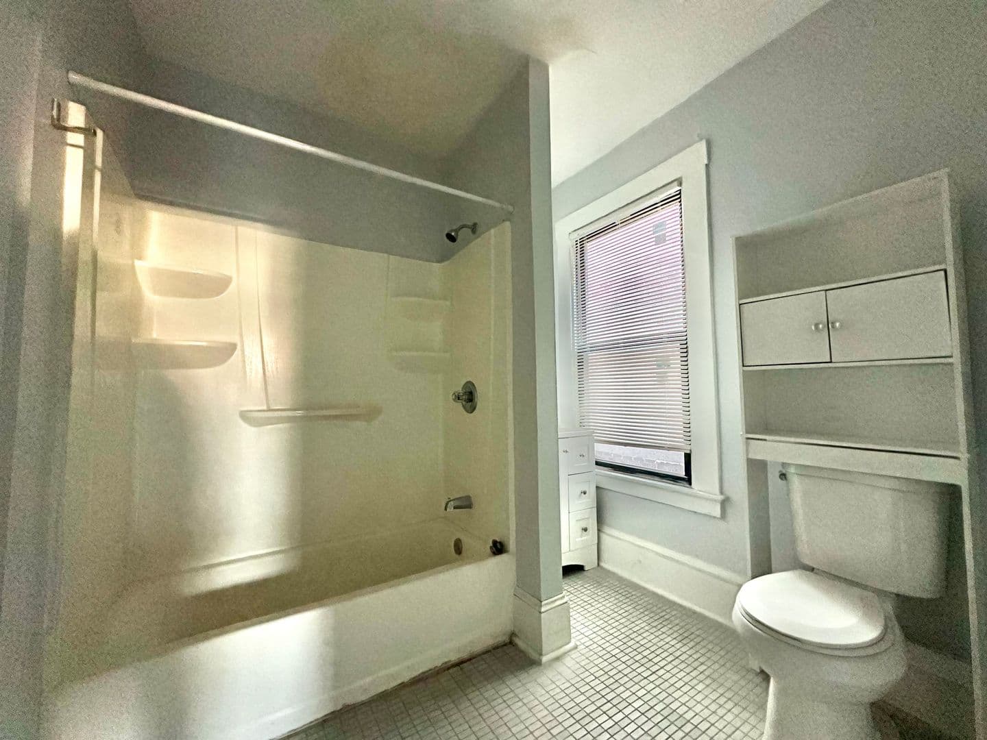 New Haven Apartment: 1371 Chapel Street