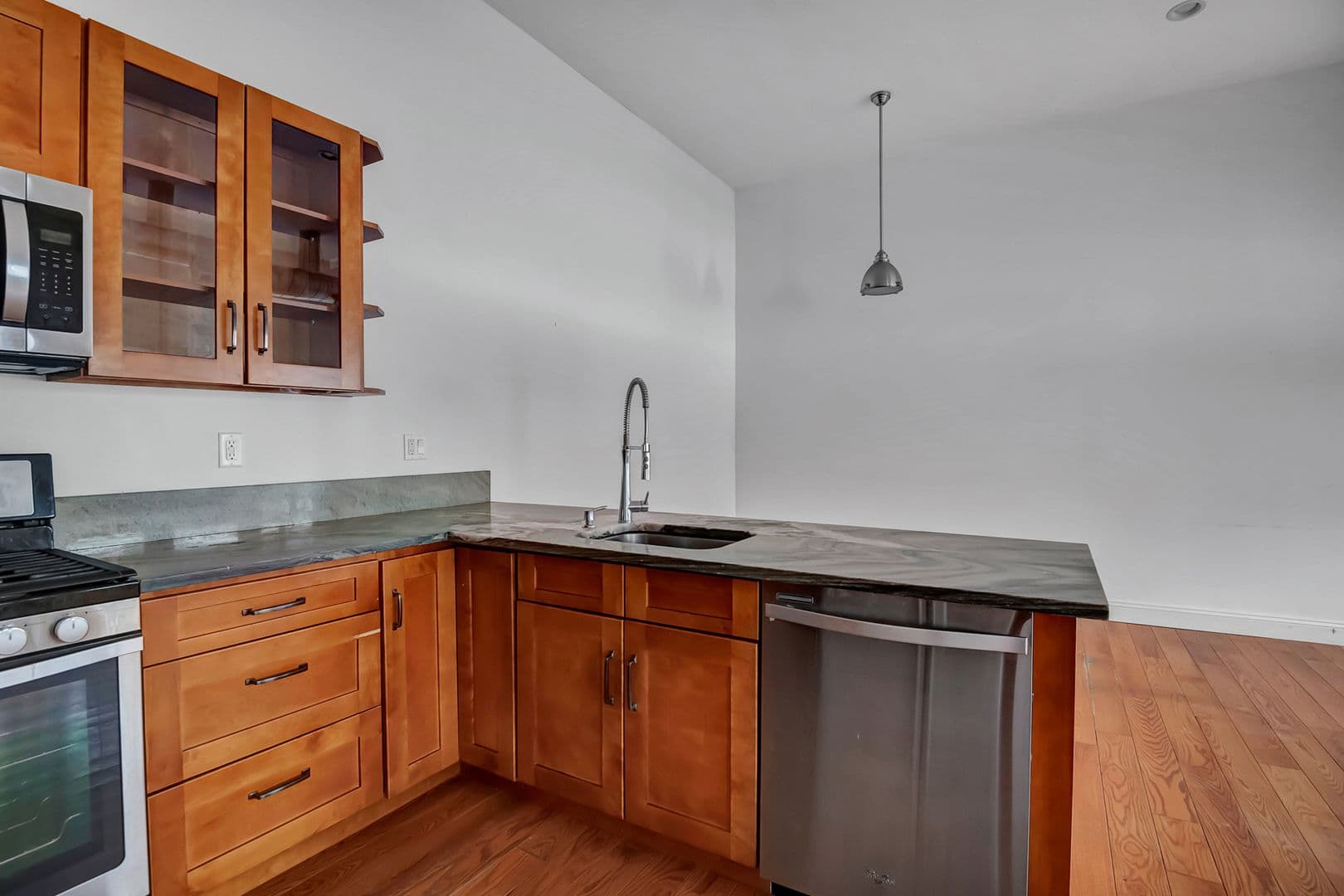 New Haven Apartment: 651 Prospect Street