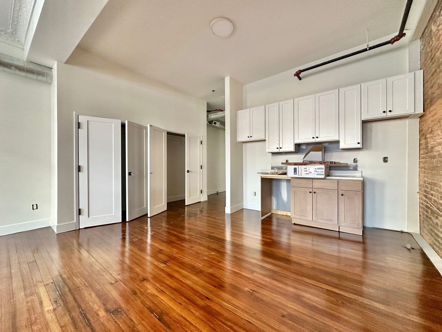 New Haven Apartment: 813 Chapel Street