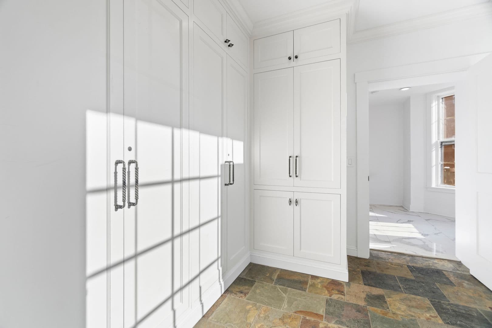 New Haven Apartment: 54 Trumbull Street
