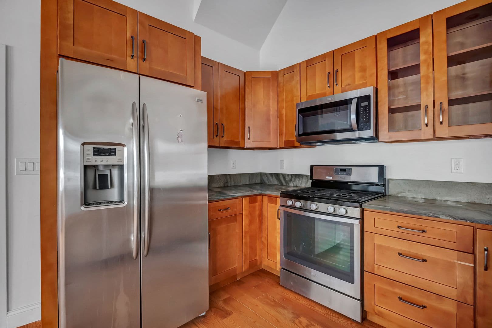 New Haven Apartment: 651 Prospect Street