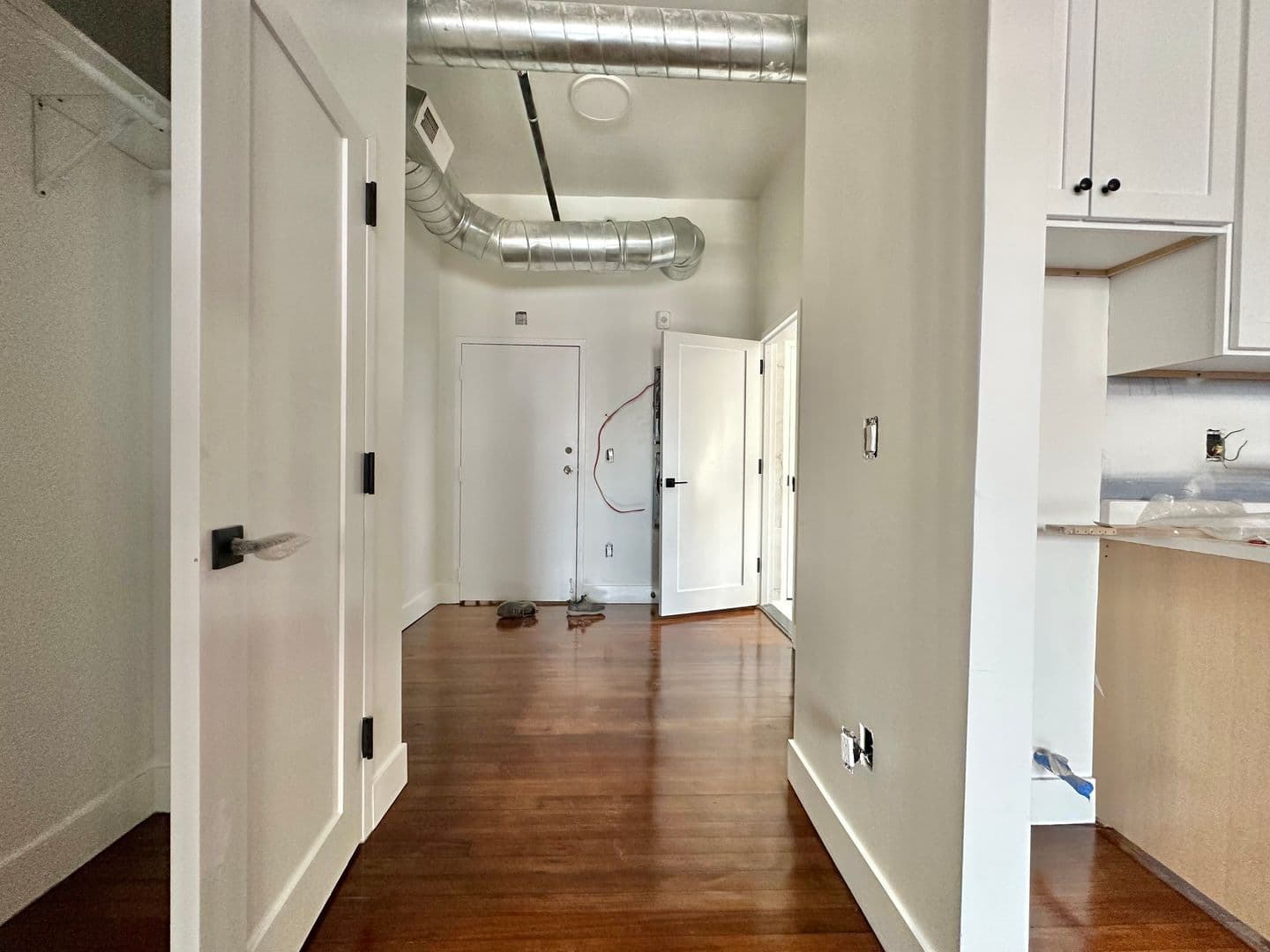 New Haven Apartment: 813 Chapel Street