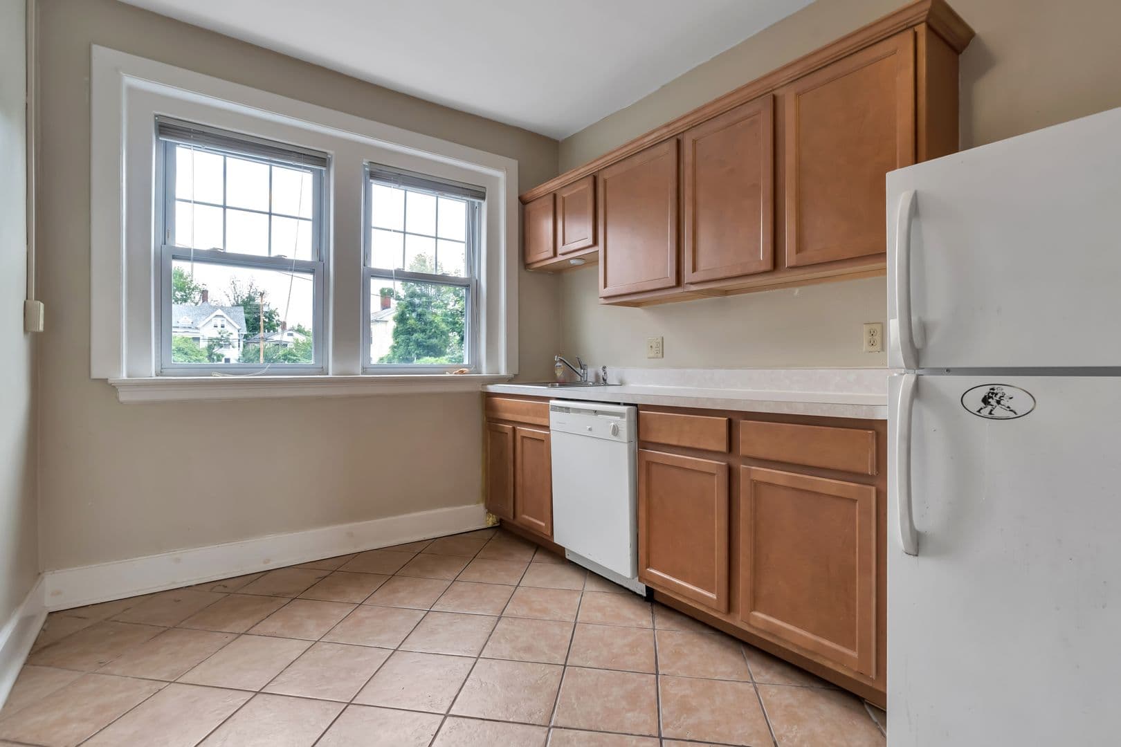 New Haven Apartment: 17 Howe Street