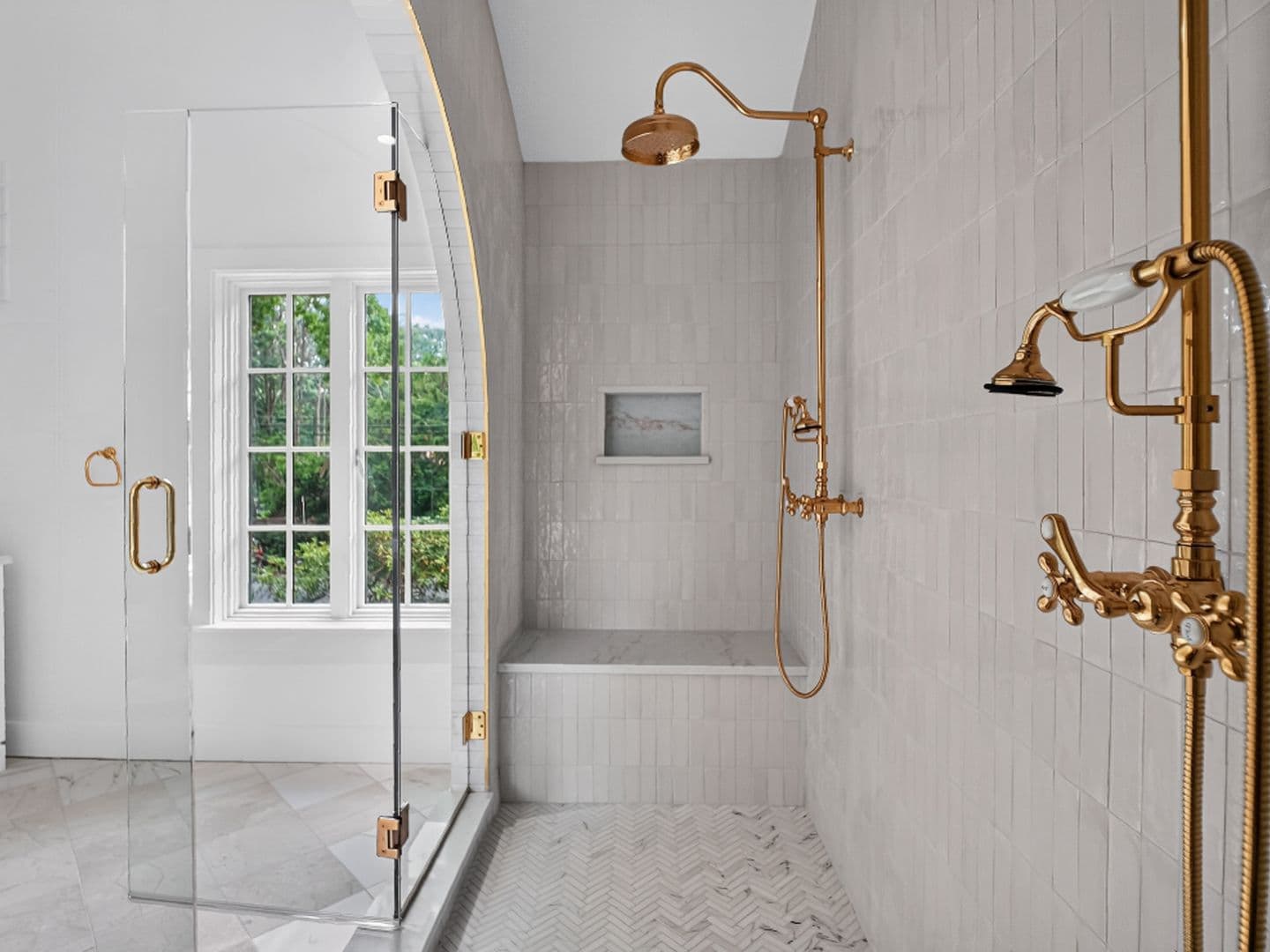 Hamden House: 1085 Ridge Road