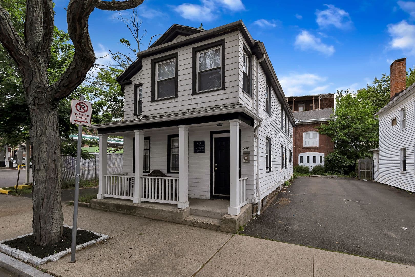 New Haven Apartment: 401 Crown Street