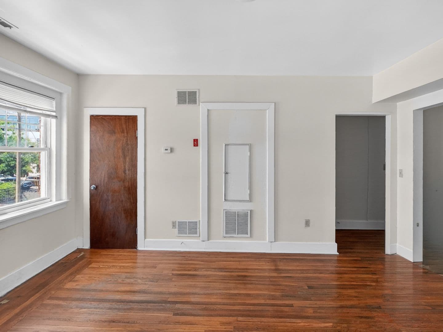 New Haven Apartment: 17 Howe Street