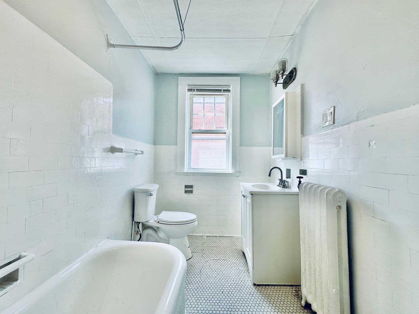 New Haven Apartment: 226 Ellsworth Avenue
