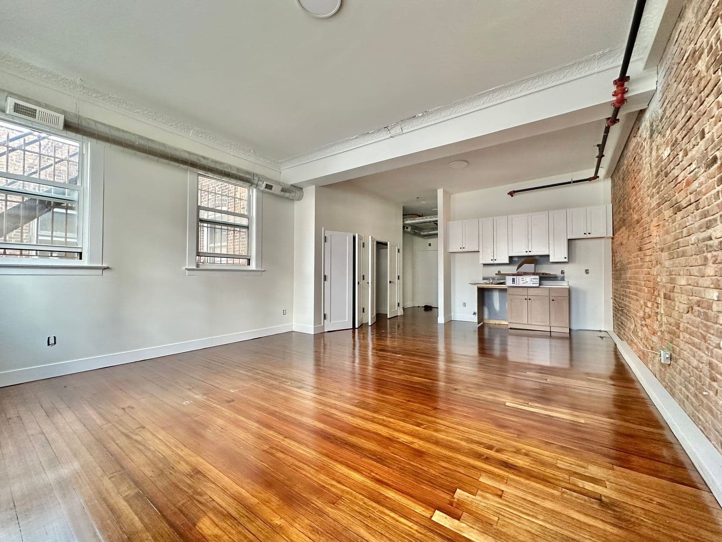 New Haven Apartment: 813 Chapel Street