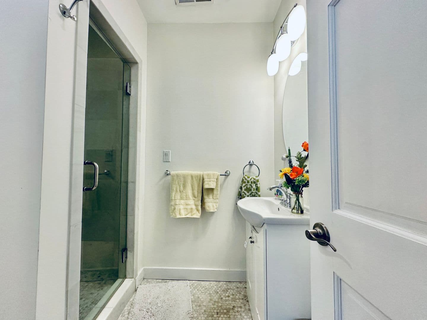 New Haven Apartment: 661 Prospect Street