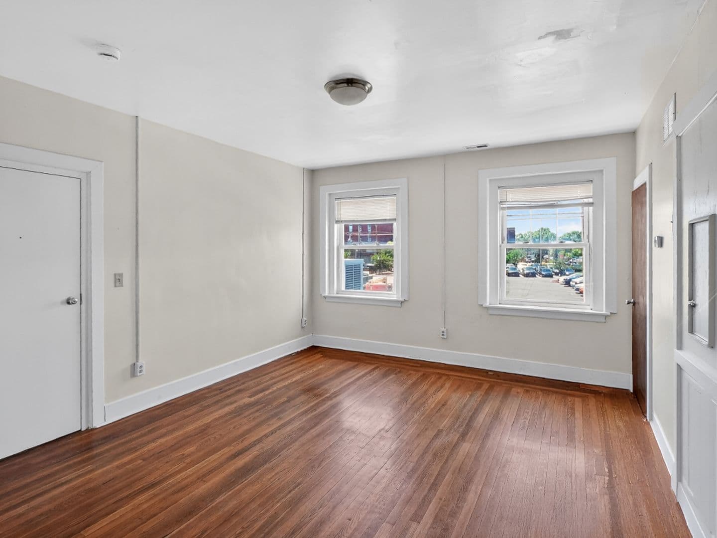 New Haven Apartment: 17 Howe Street
