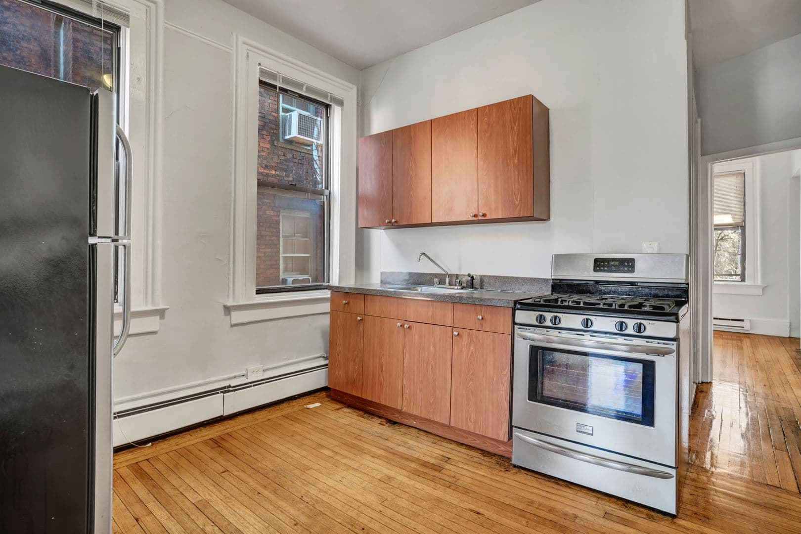 New Haven Apartment: 33-35 Howe Street