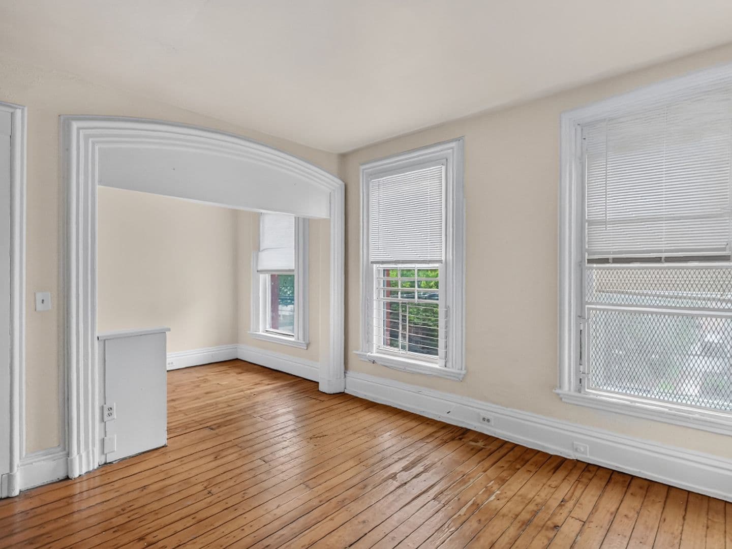 New Haven Apartment: 42 Trumbull Street