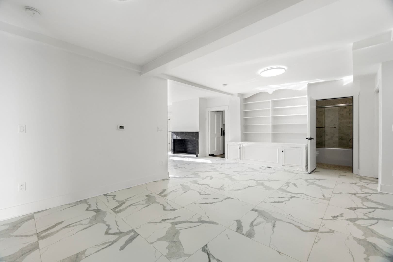 New Haven Apartment: 54 Trumbull Street