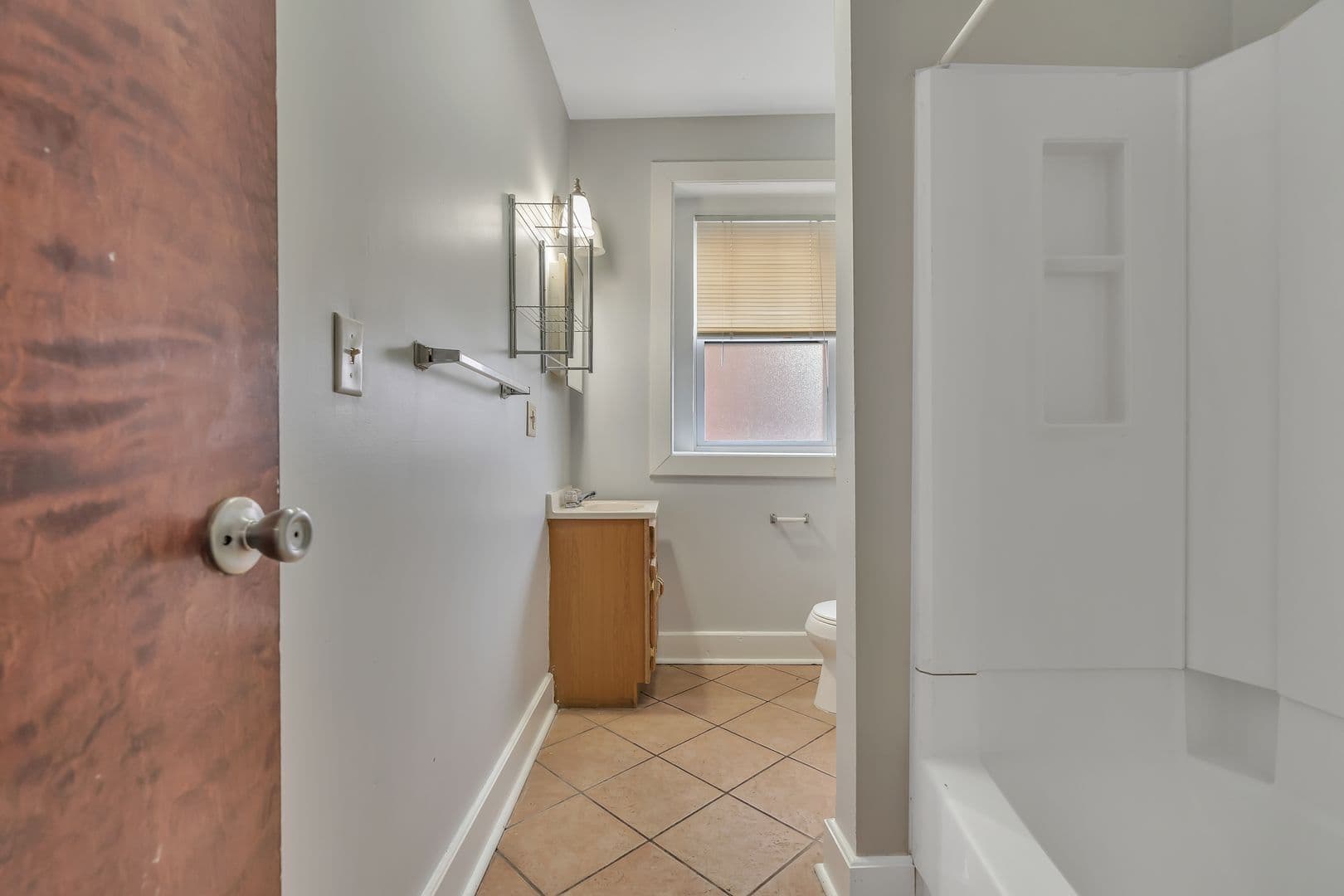 New Haven Apartment: 17 Howe Street