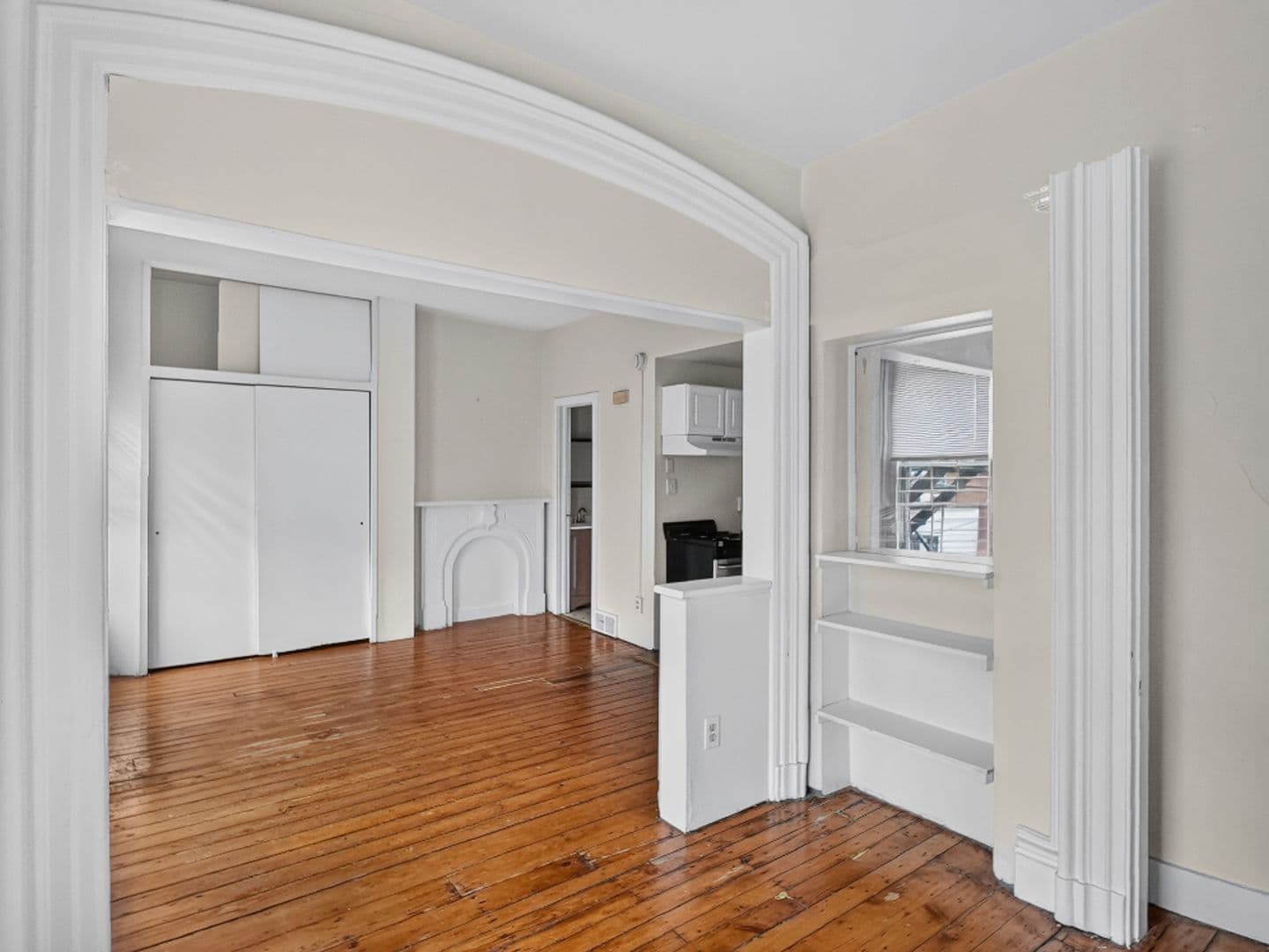 New Haven Apartment: 42 Trumbull Street