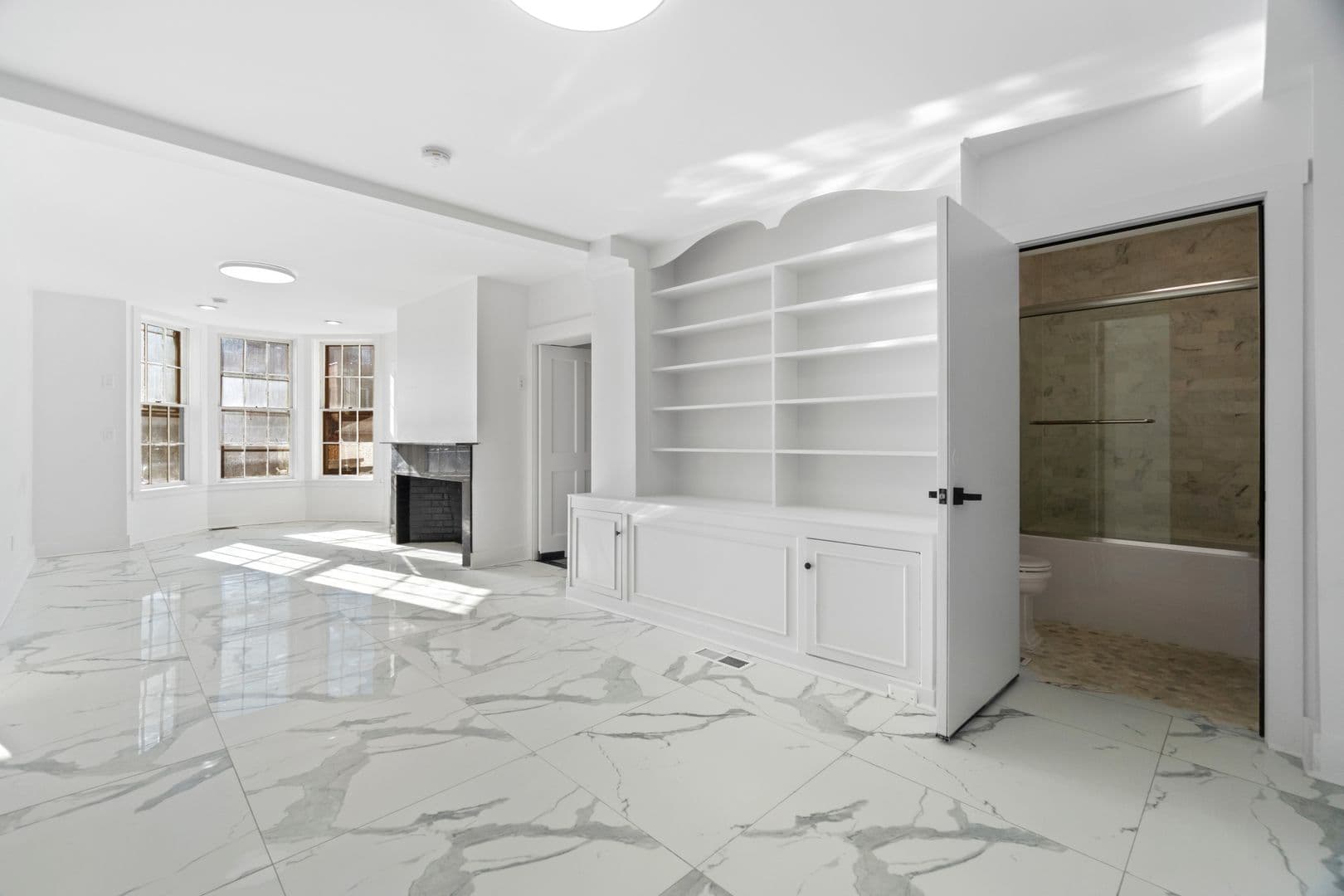 New Haven Apartment: 54 Trumbull Street