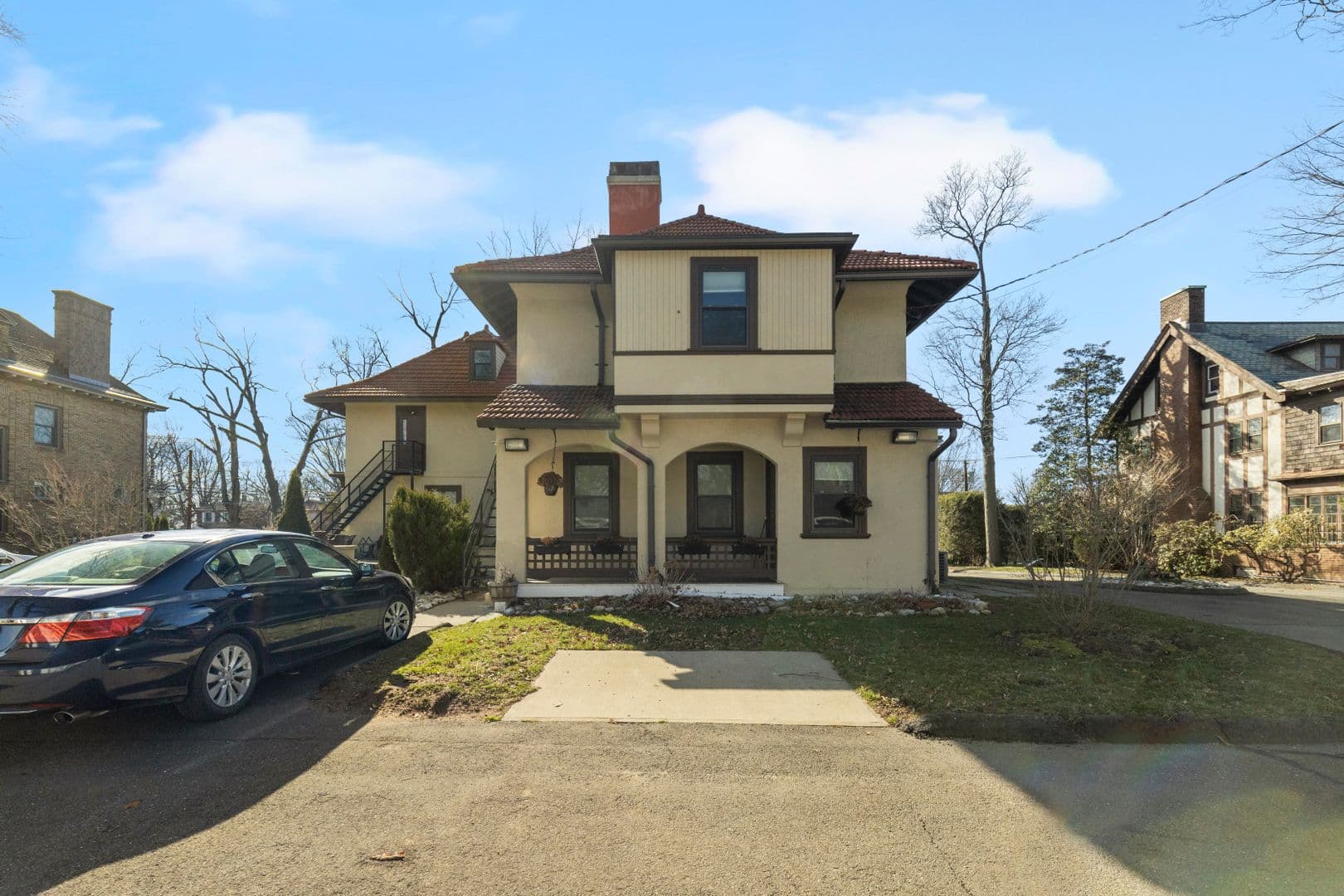 New Haven Apartment: 661 Prospect Street