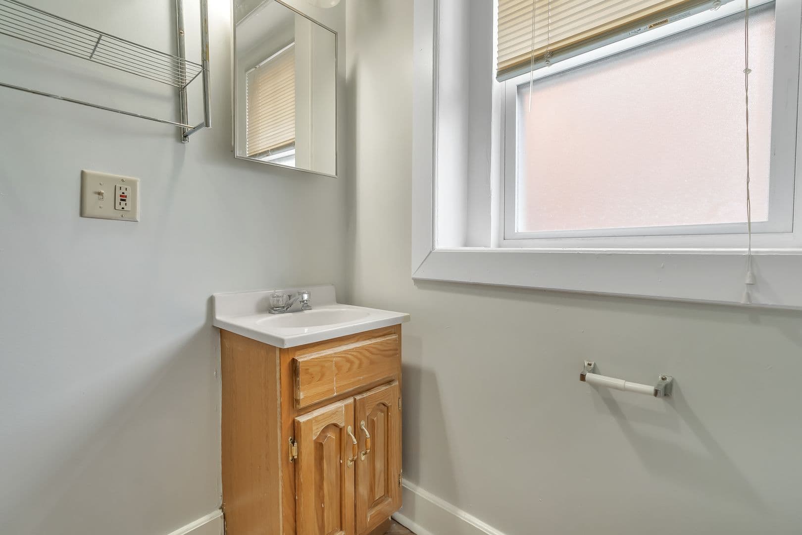 New Haven Apartment: 17 Howe Street