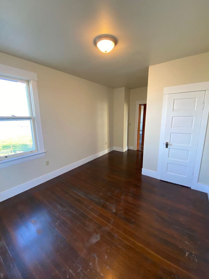 Mt. Angel House: 13573 E. Marquam Rd. NE