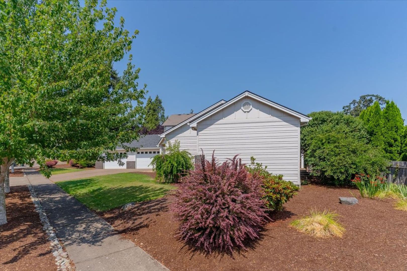 Salem House: 2765 Fort Hill Rd NW