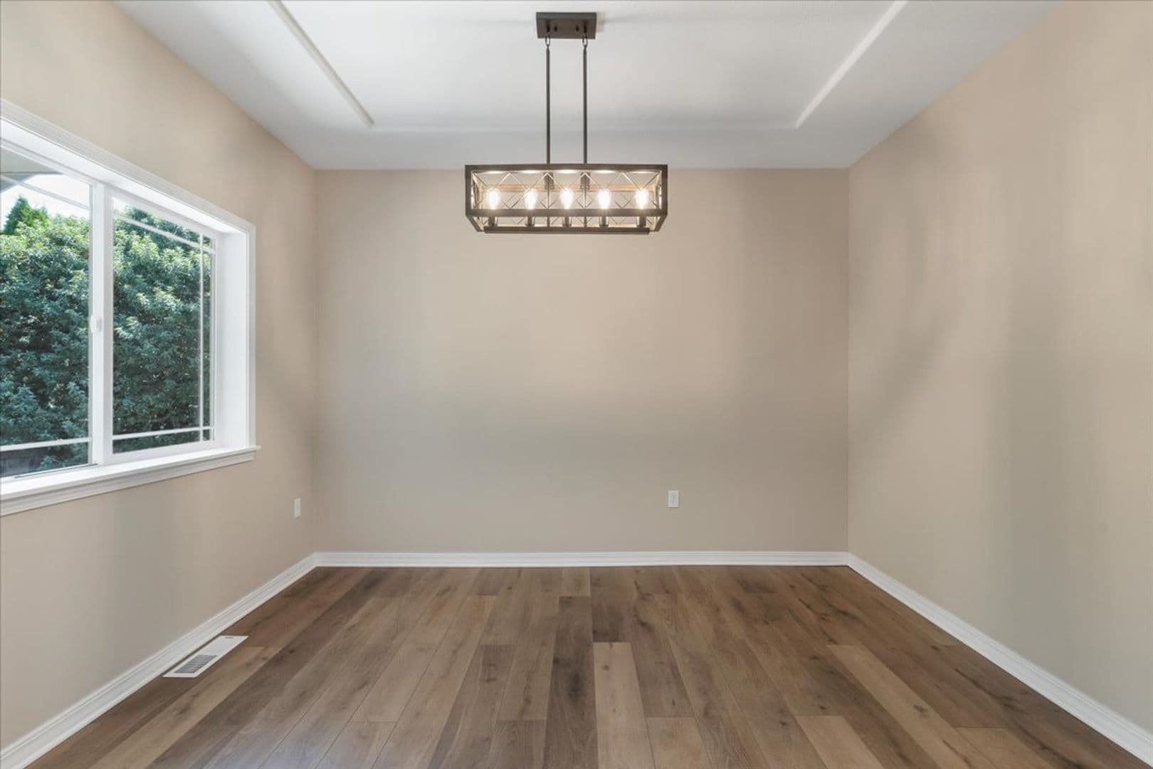 Salem House: 2765 Fort Hill Rd NW