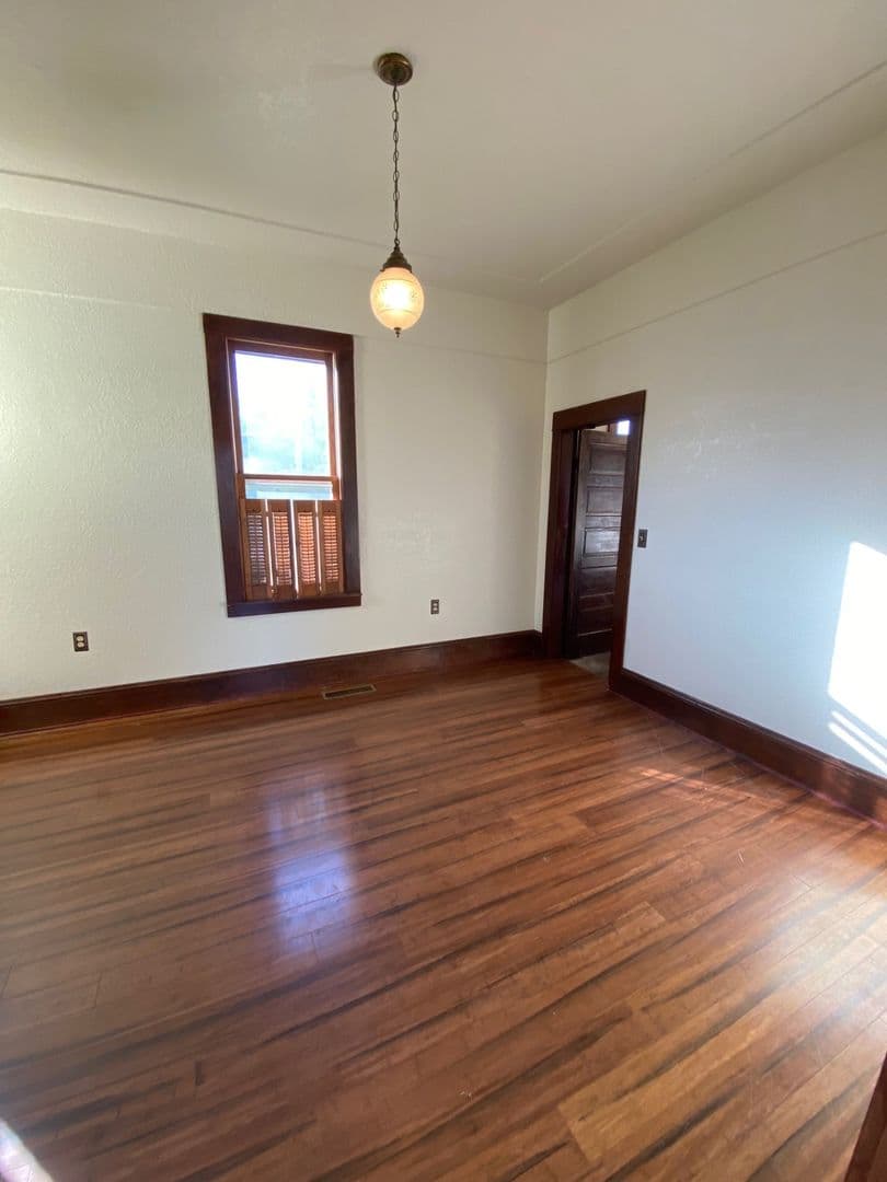 Mt. Angel House: 13573 E. Marquam Rd. NE