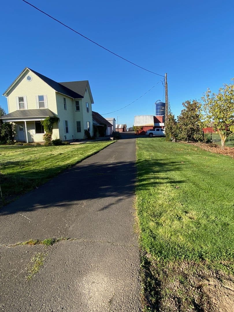 Mt. Angel House: 13573 E. Marquam Rd. NE