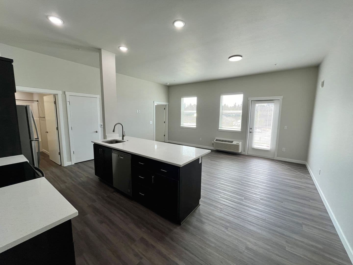 Salem Apartment: 122 Hrubetz Rd SE