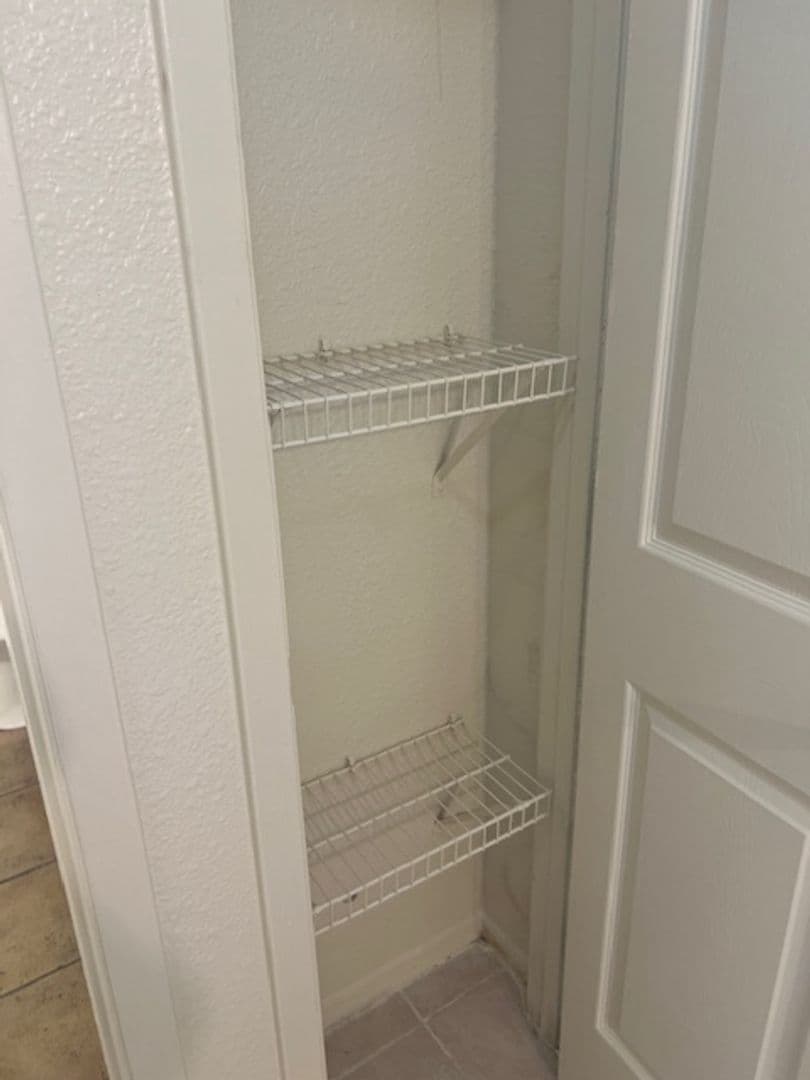 Georgetown Apartment: 2204 Katy Lane
