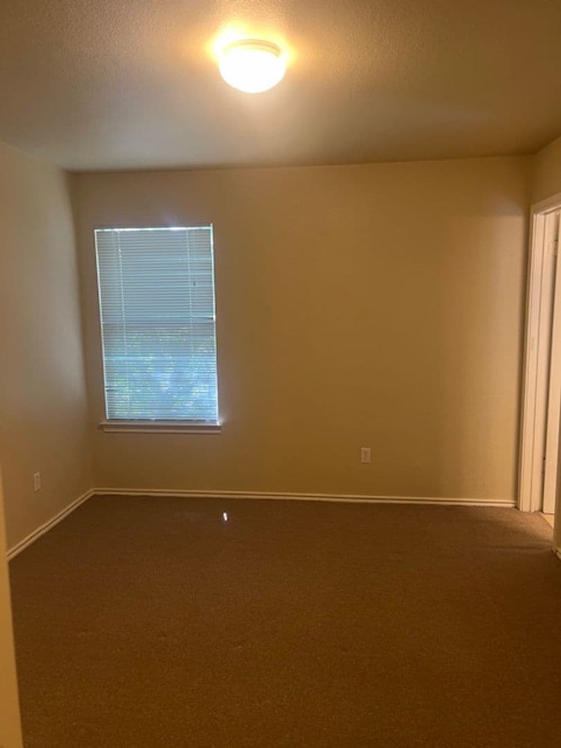 Round Rock Apartment: 1101 Christopher Avenue