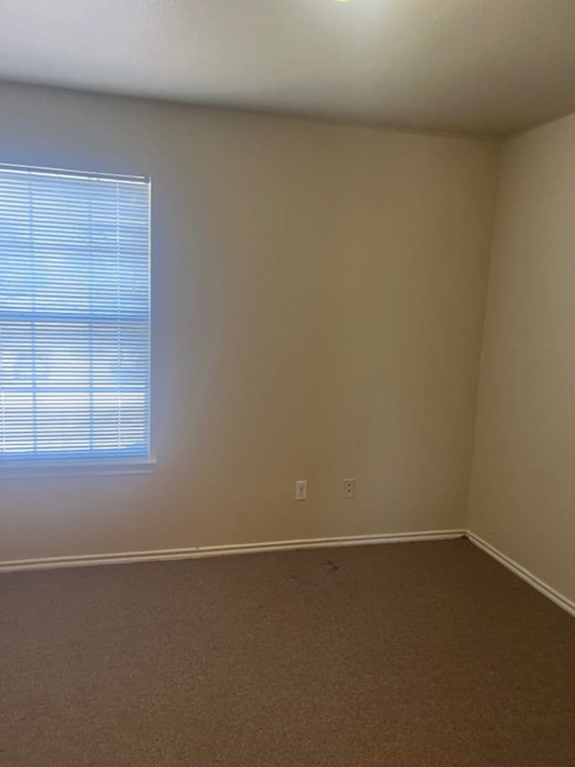 Round Rock Apartment: 1101 Christopher Avenue