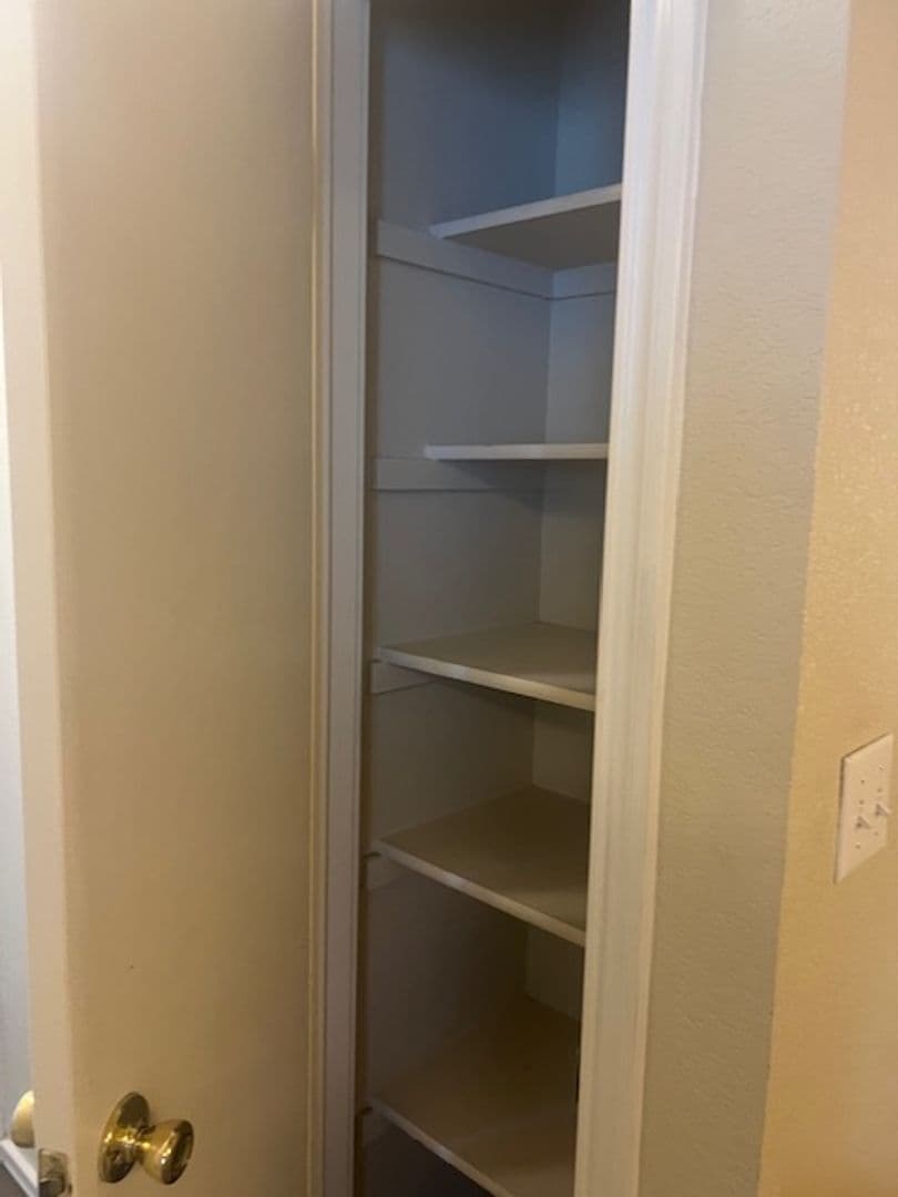 Round Rock Apartment: 1101 Christopher Avenue