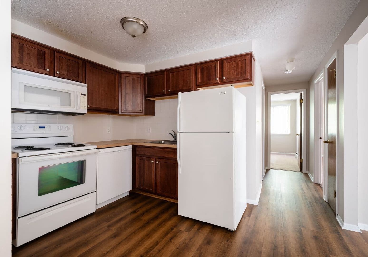 Hamburg Apartment: 5570 Camp Road