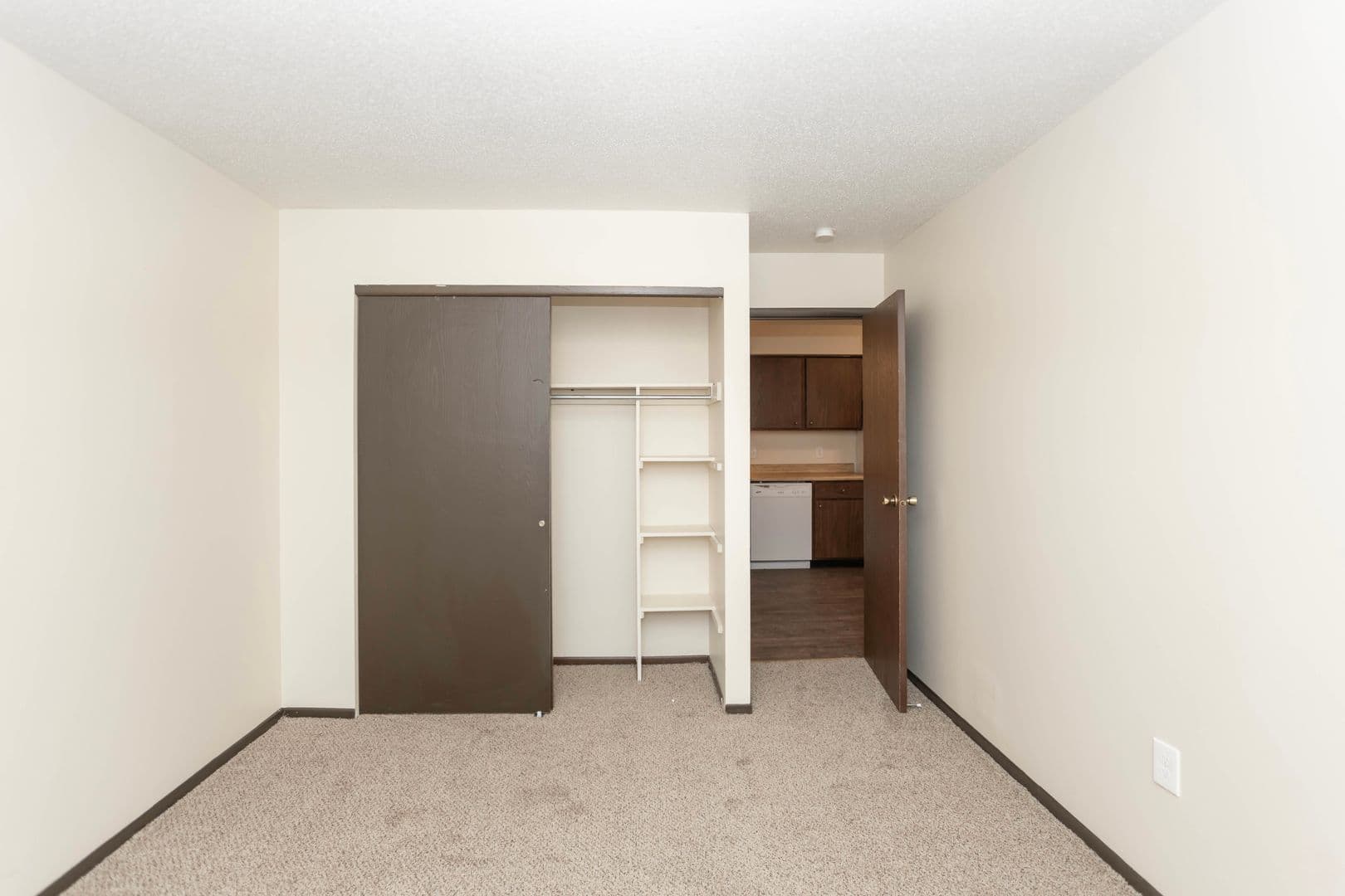 Erie Apartment: 1717 Kuntz Road