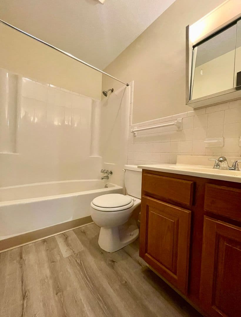 Erie Apartment: 1717 Kuntz Road