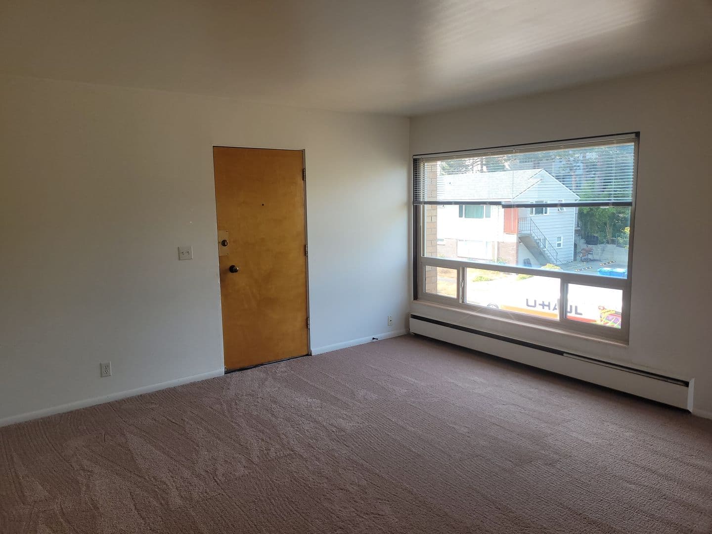 Seattle Apartment: 2269 NE 53rd Street