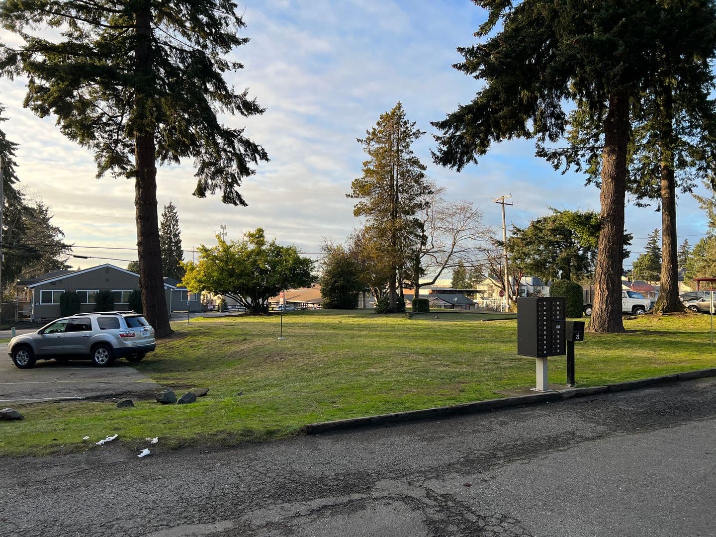 Federal Way Apartment: 1821 S 310th St