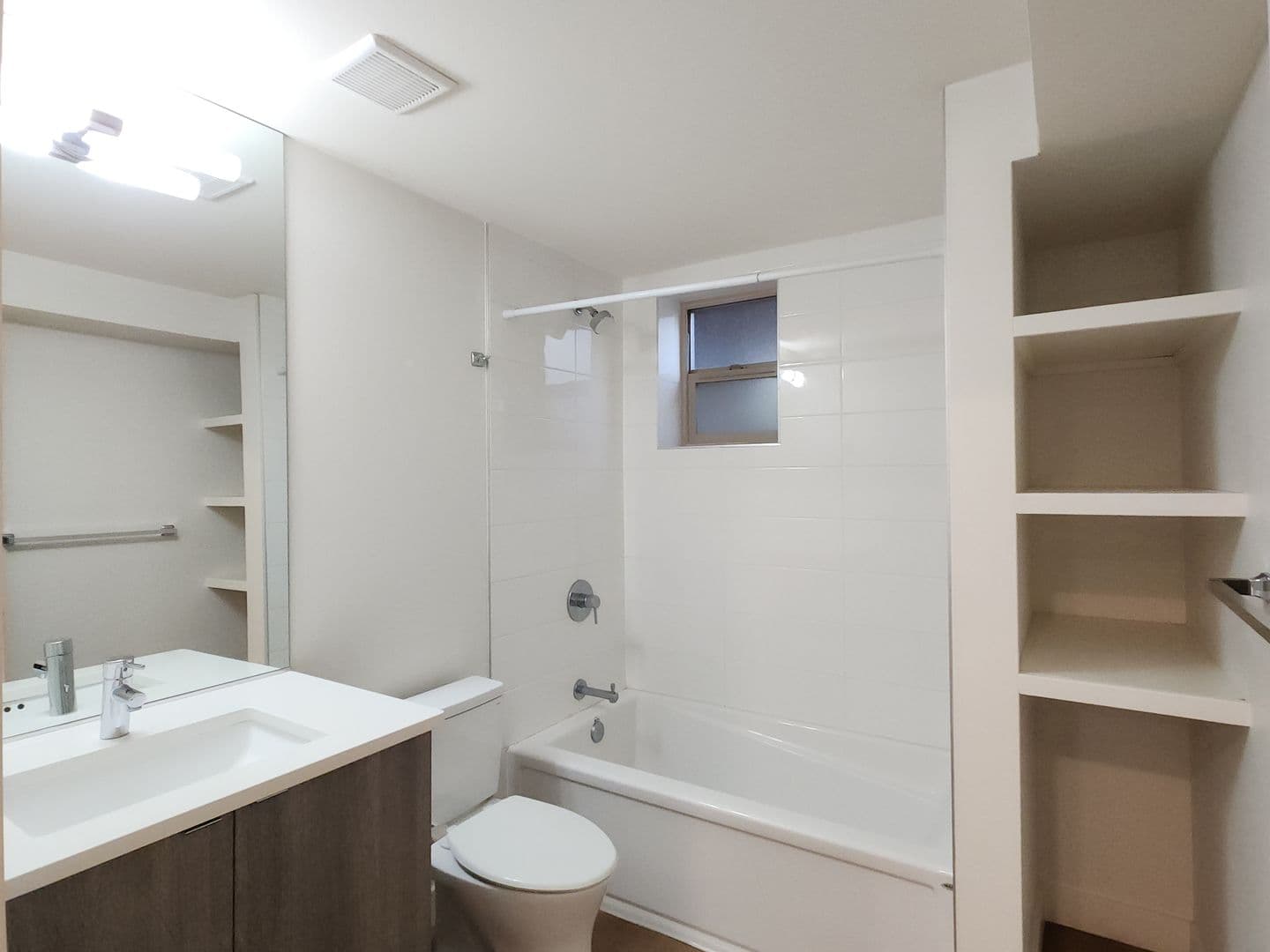 Seattle Apartment: 3500 W Government Way
