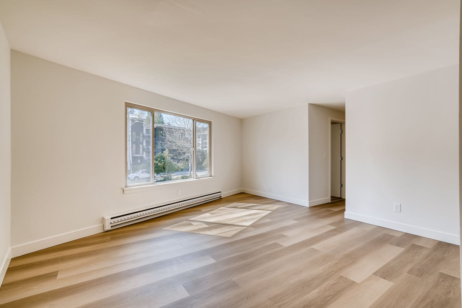 Seattle Apartment: 3500 W Government Way