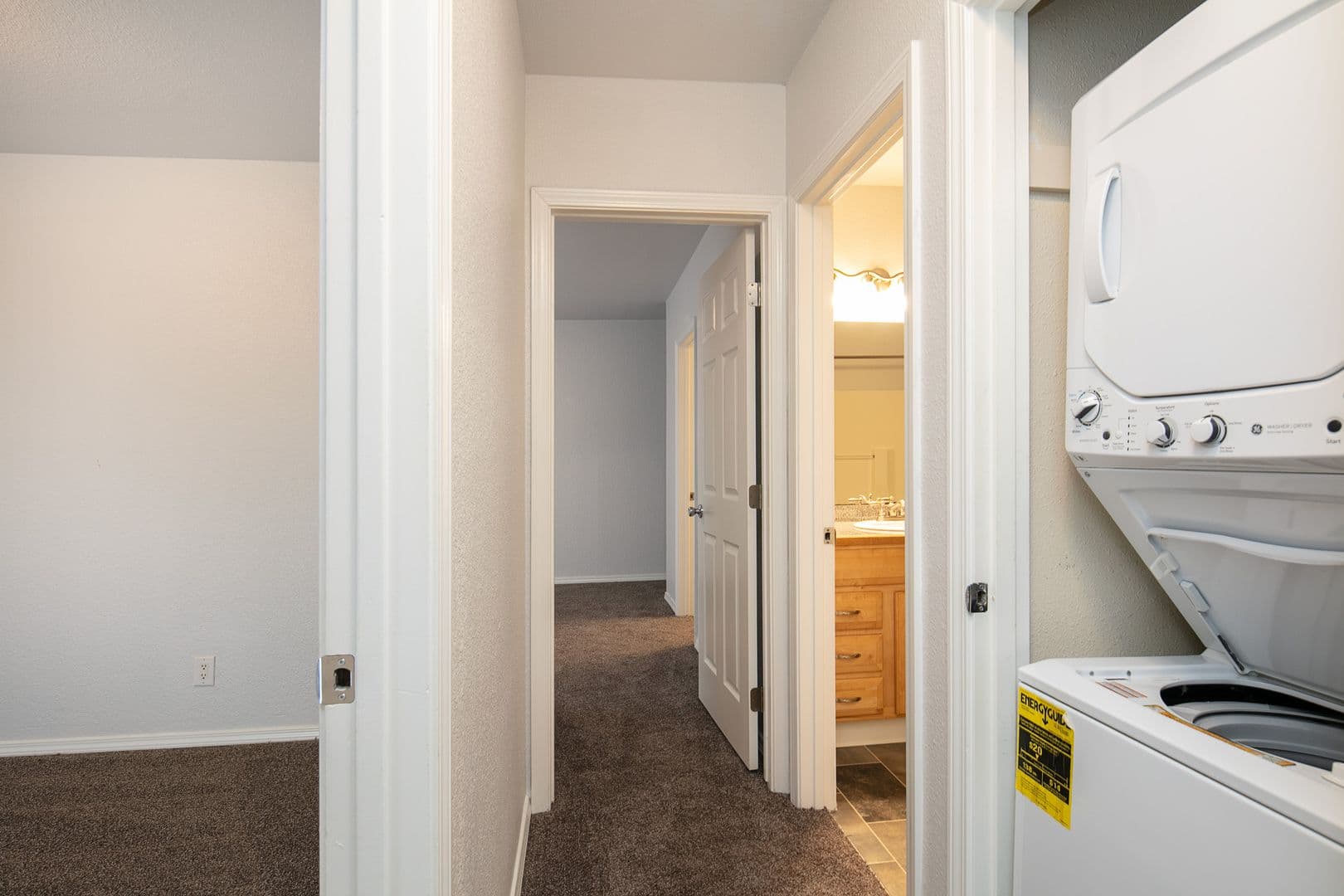 Everett Apartment: 8225 11th Dr W