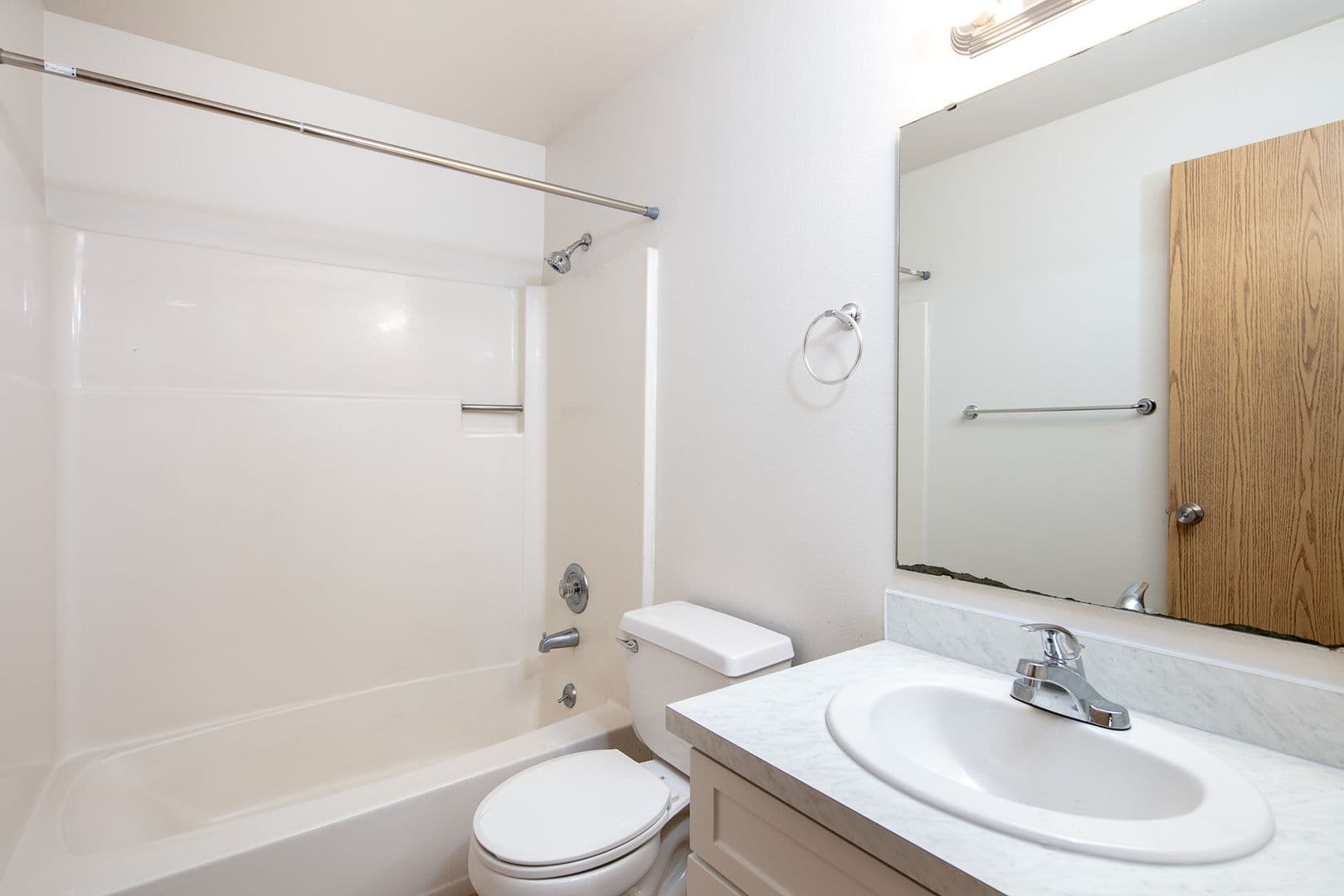 Seattle Apartment: 10510 Whitman Ave N