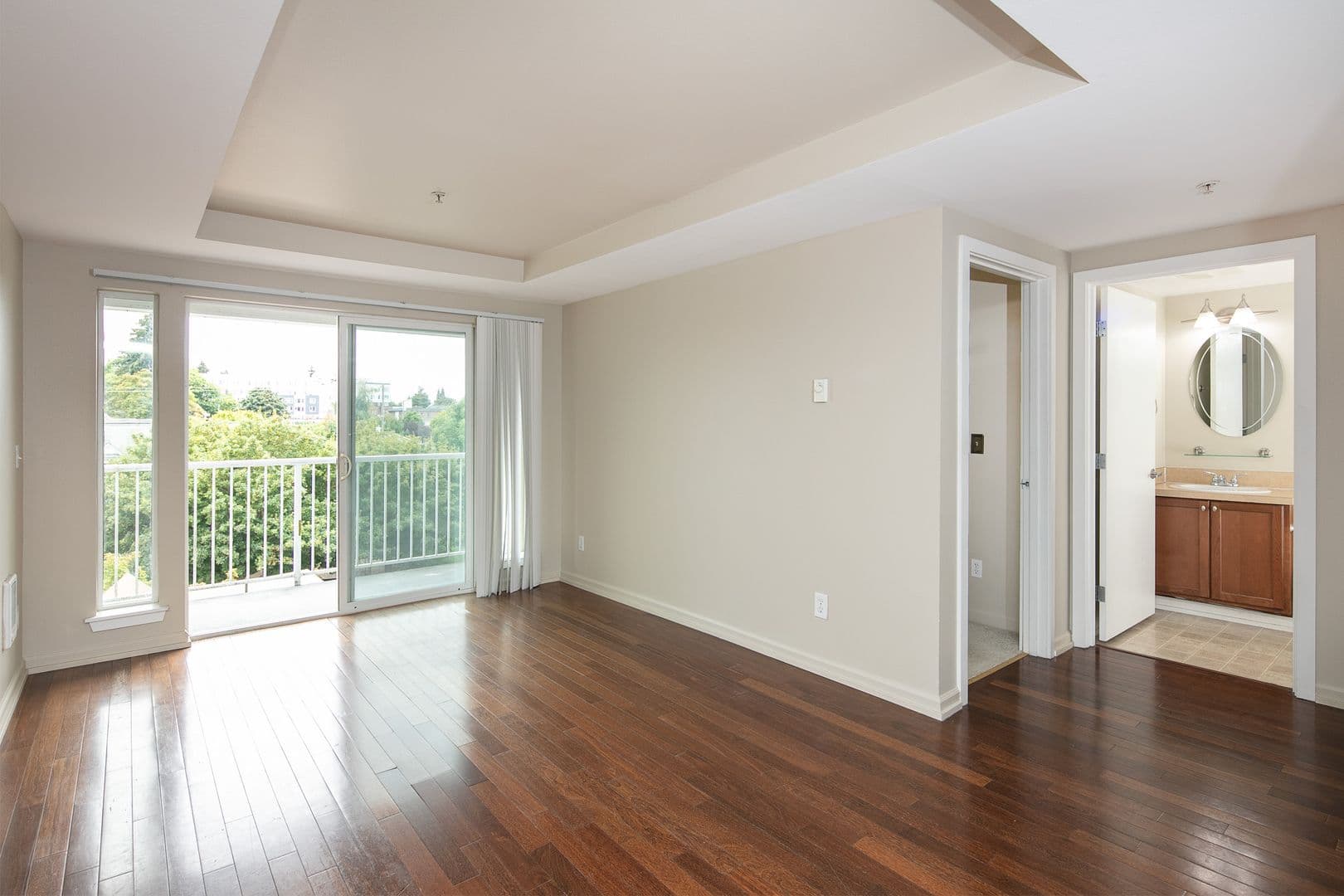 Tacoma Apartment: 815 S 9th St