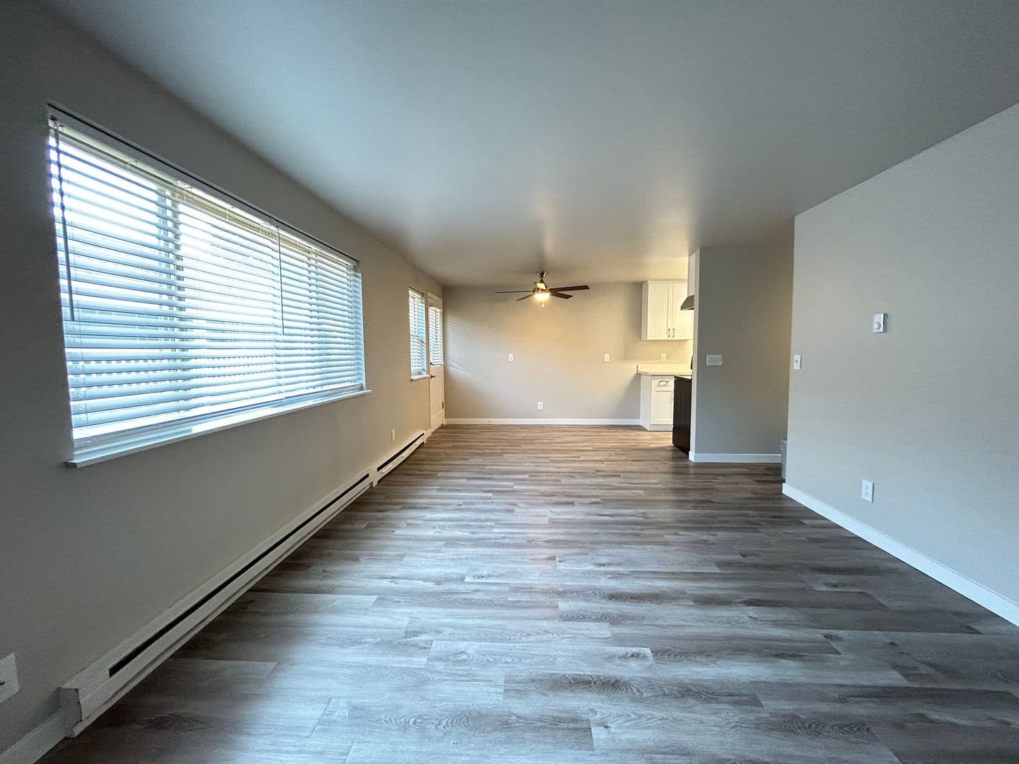 Burien Apartment: 421 Ambaum Blvd SW