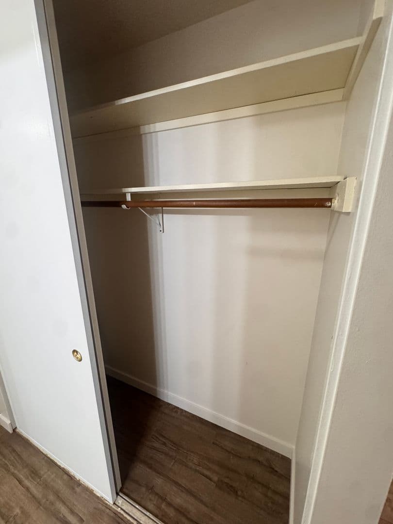 Seattle Apartment: 525 Bellevue Ave E