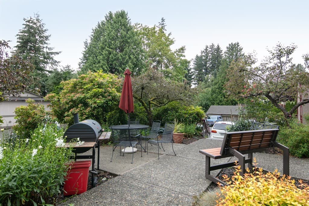 Bothell Apartment: 10295 NE 189th Street