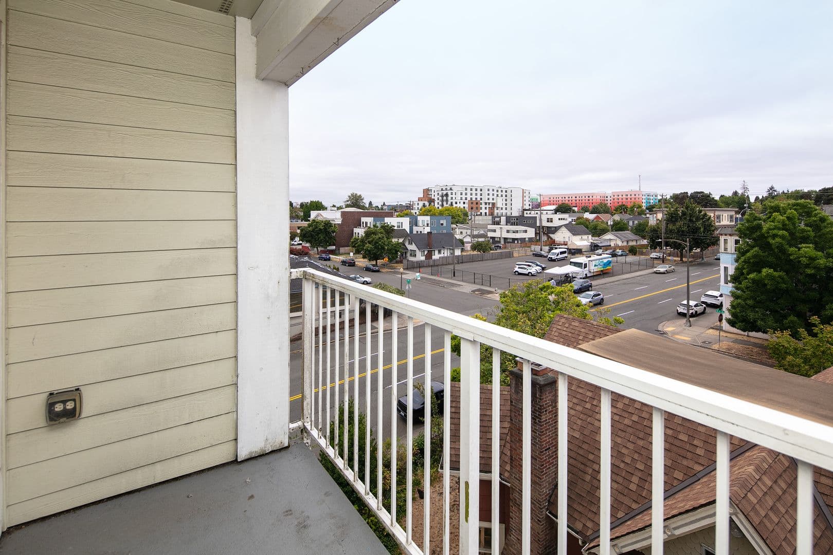 Tacoma Apartment: 815 S 9th St